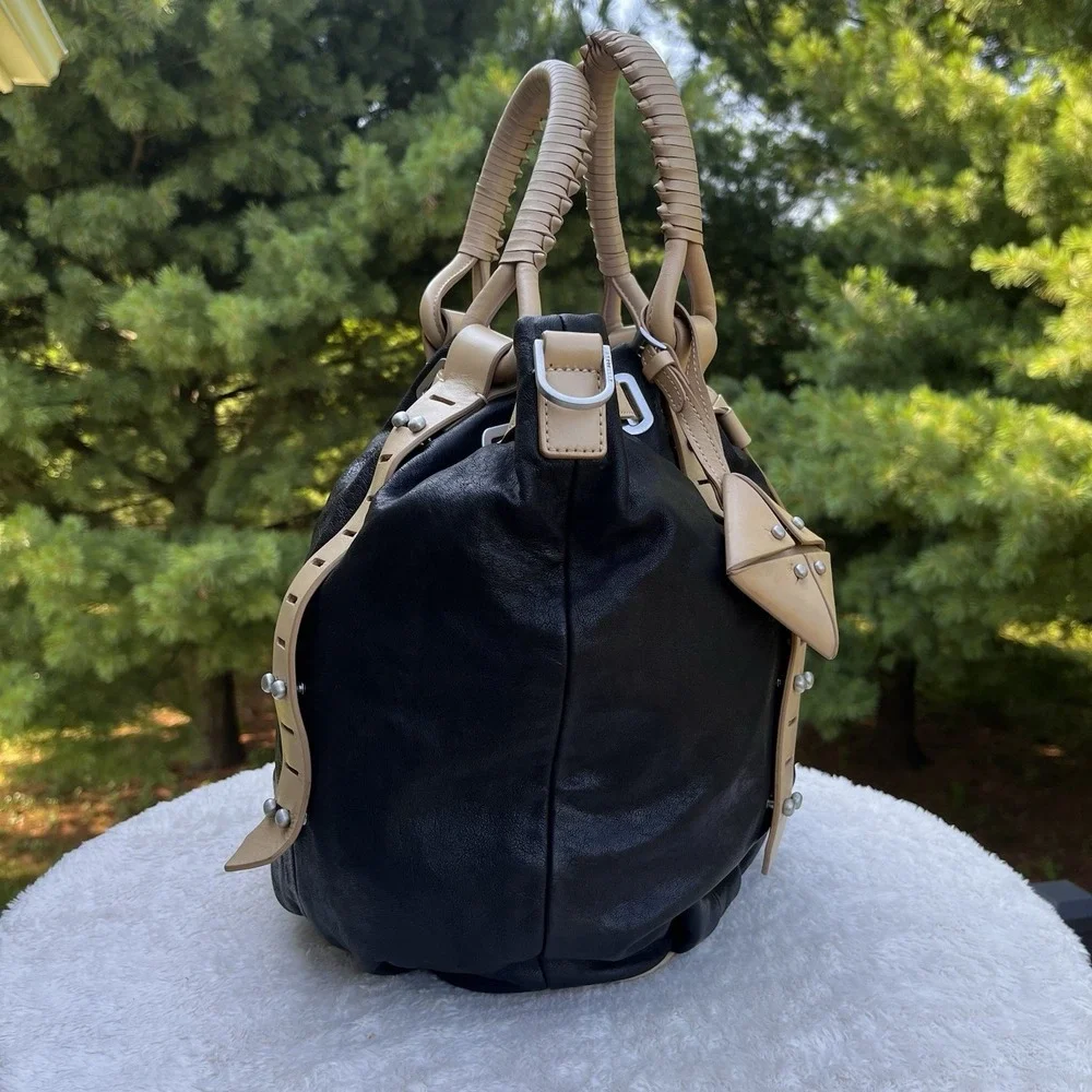 Allibelle measures 12w
